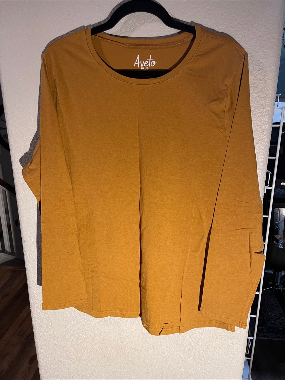 Aveto Long Sleeve Crewneck Top in Mustard Gold 3X SET OF 5 BUNDLE